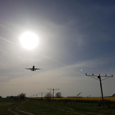 Airport Residence 3 Otopeni Zewnętrze zdjęcie